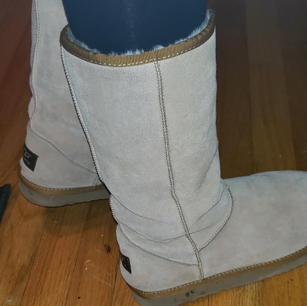 Ugg Classic Tall Boot (2012)